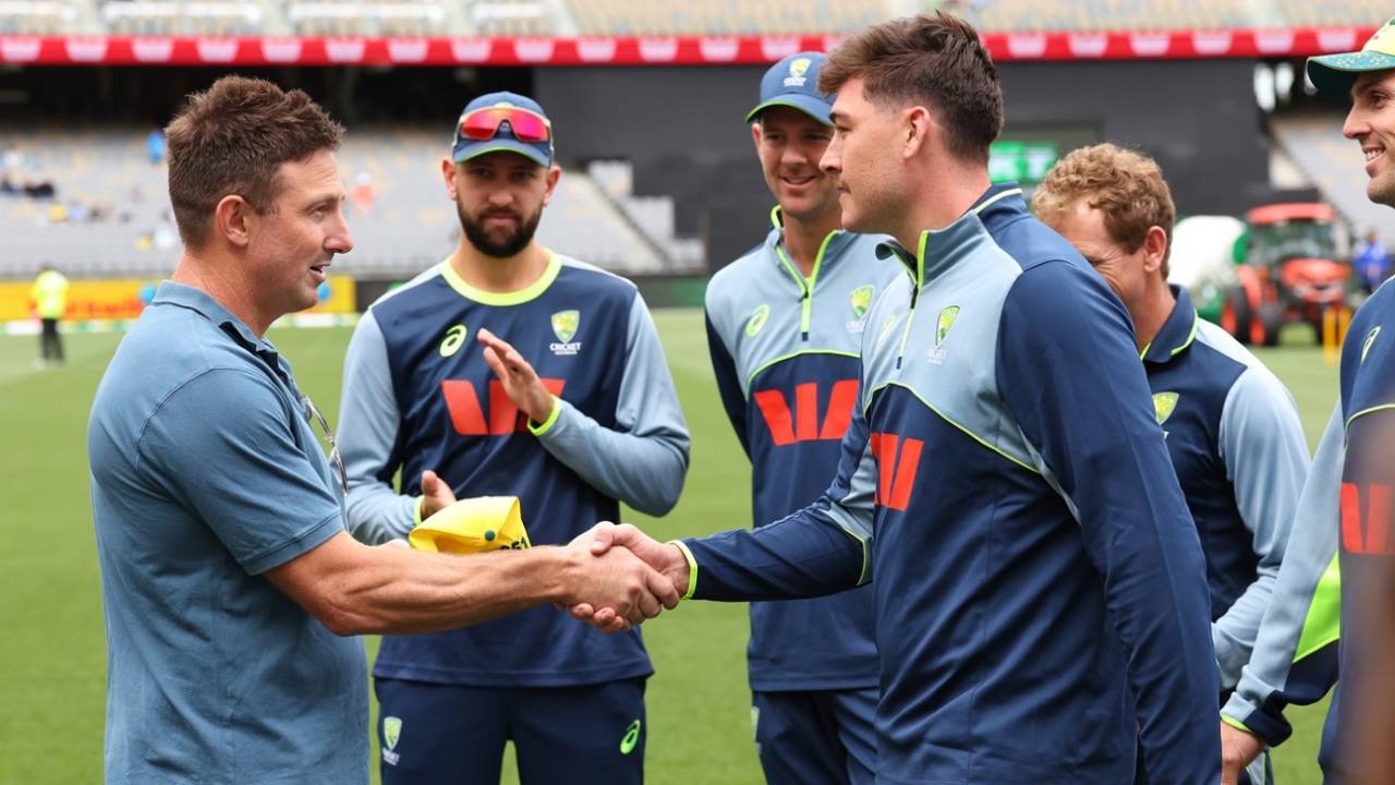 Shaun Marsh presents Matt Renshaw with his maiden ODI cap, Australia vs India, 1st ODI, Perth, October 19, 2025