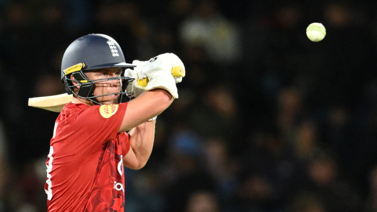 Sam Curran keeps his eye on the ball during his 49 not out, New Zealand vs England, 1st Men's T20I, Hagley Oval, Christchurch, October 18, 2025