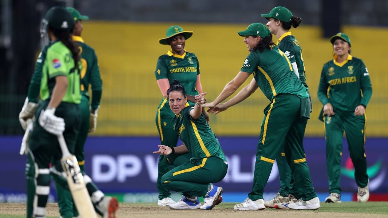 Marizanne Kapp took three wickets with new-ball swing, Pakistan vs South Africa, ICC Women's ODI World Cup, Colombo, October 21, 2025