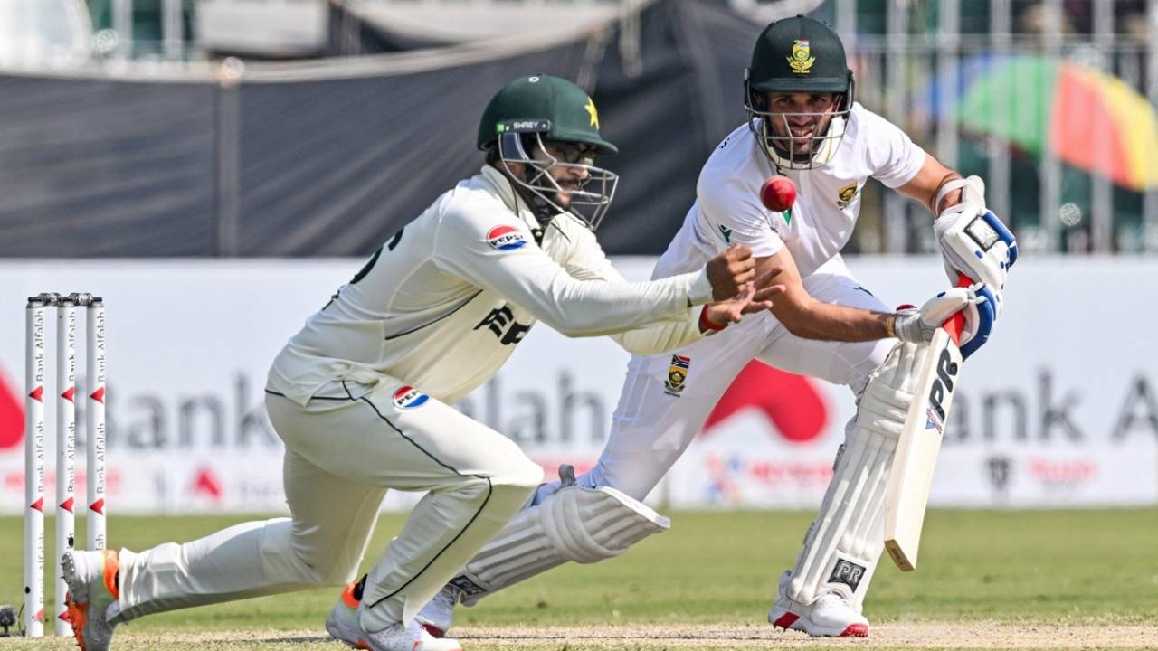 Imam-ul-Haq put down Keshav Maharaj at point, Pakistan vs South Africa, 2nd Test, Rawalpindi, 3rd day, October 22, 2025