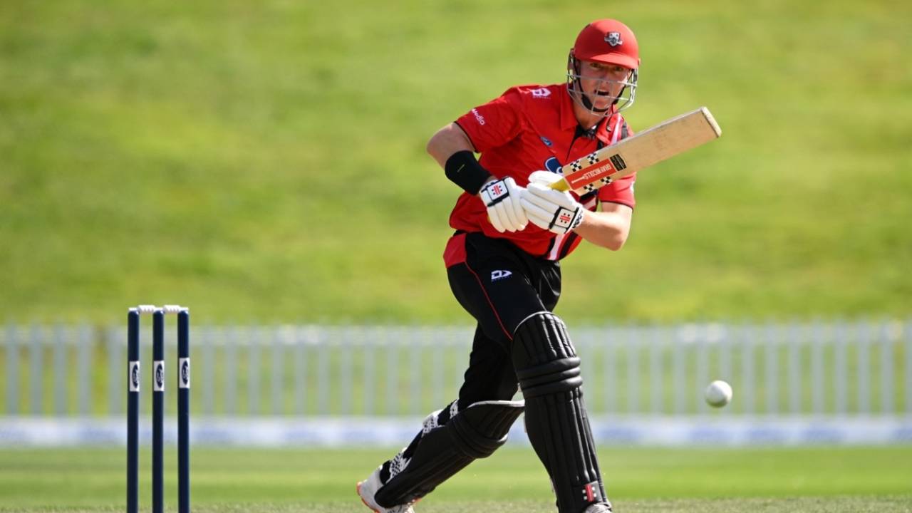 Matt Boyle taps the ball away, Ford Trophy 2024-25, Dunedin, March 2, 2025