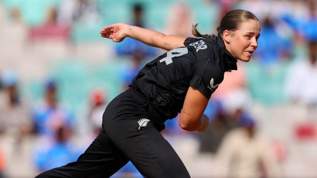 Jess Kerr bowled a maiden over with the new ball, India vs New Zealand, ICC Women's ODI World Cup, Navi Mumbai, October 23, 2025