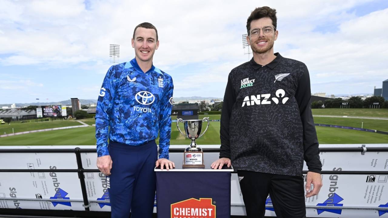 Harry Brook and Mitchell Santner pose with the series trophy, New Zealand vs England, 1st ODI, Mount Maunganui 