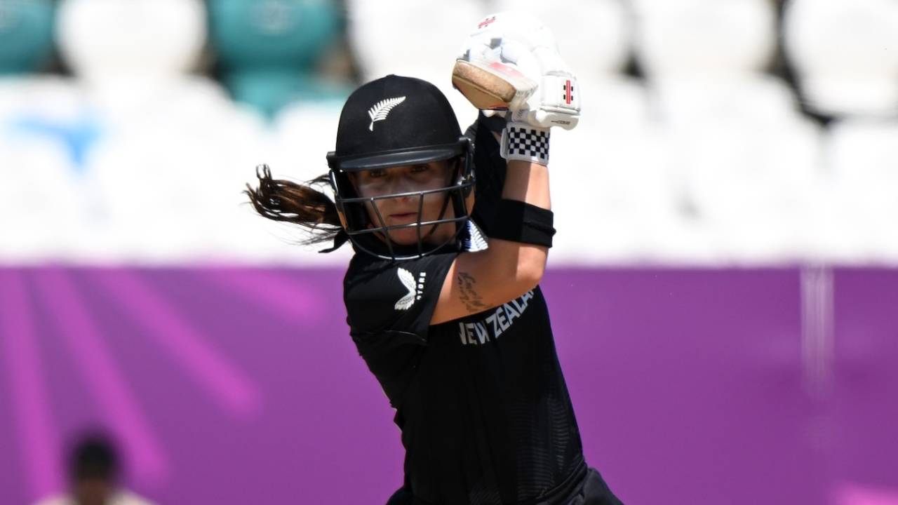 Amelia Kerr punches the ball to the off side, England vs New Zealand, Women's World Cup, Visakhapatnam, October 26, 2025
