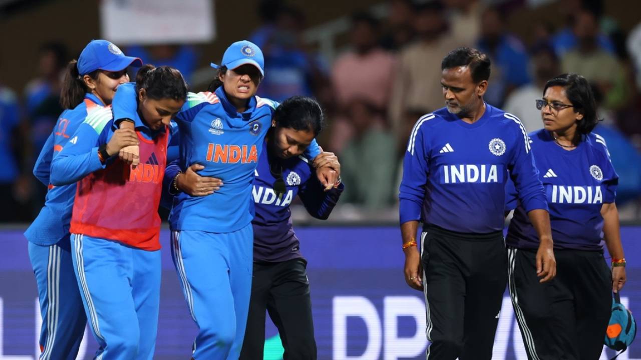Pratika Rawal walks off the field after twisting her ankle, India vs Bangladesh, Women's World Cup 2025, Navi Mumbai, October 26, 2025