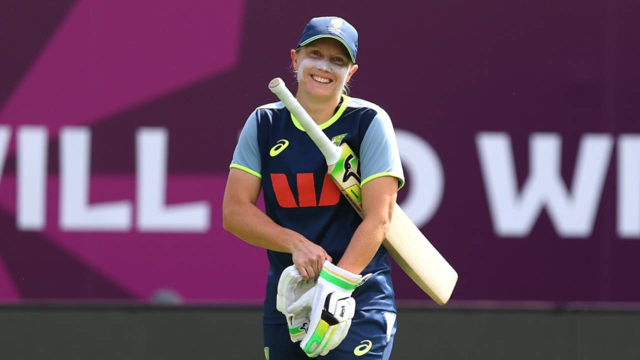Alyssa Healy looks pleased as she walks out for a hit, India vs Australia, Women's World Cup semi-final, Navi Mumbai, October 28, 2025