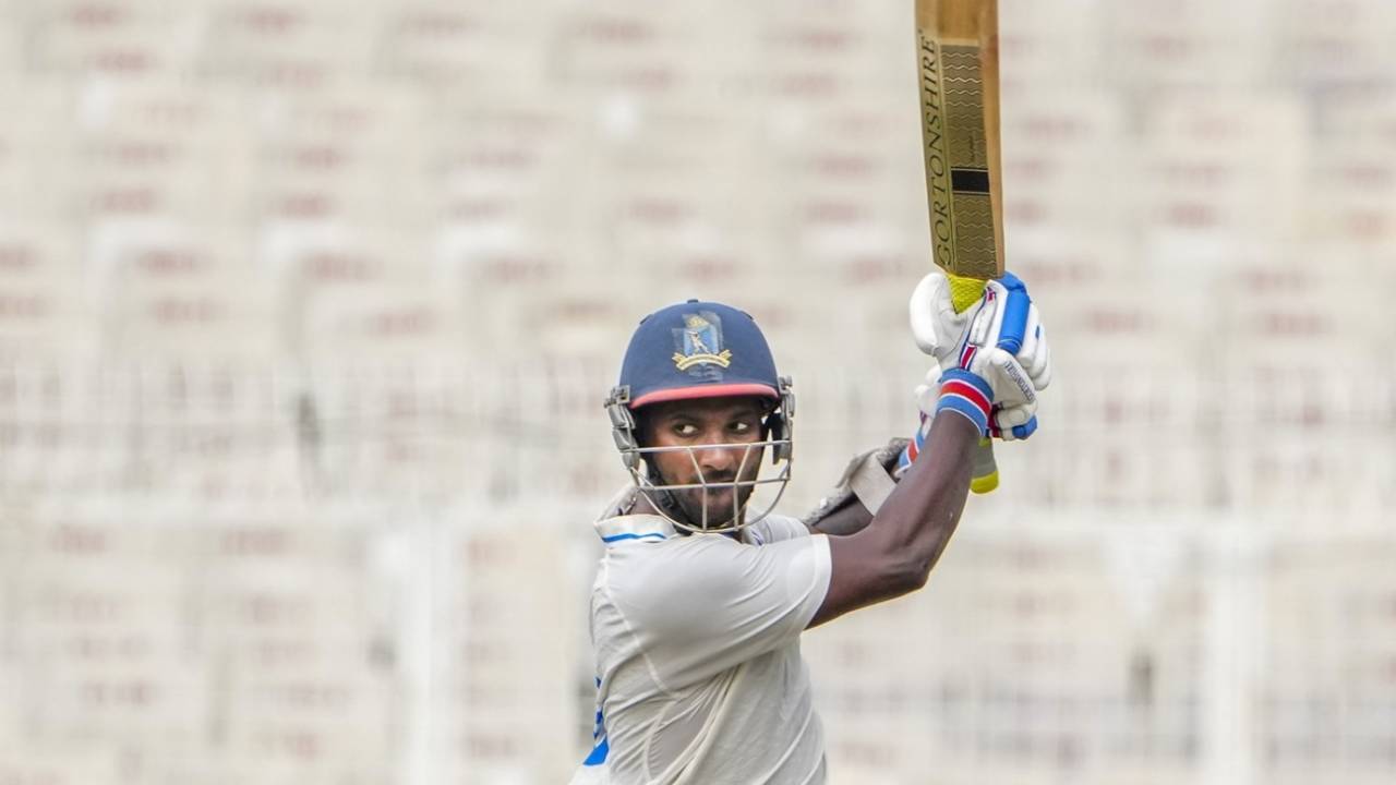 Sumanta Gupta puts one away, Bengal vs Gujarat, 1st day, Ranji Trophy 2025-26, Kolkata, October 25, 2025