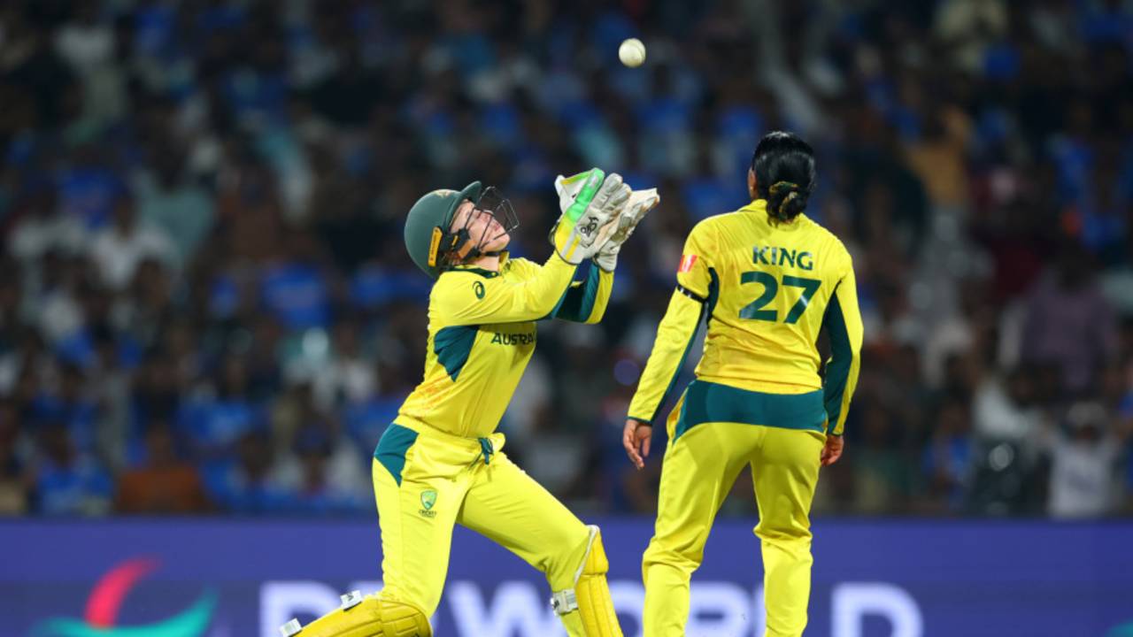 Alyssa Healy right before she dropped a crucial catch, India vs Australia, Women's World Cup semi-final, Navi Mumbai, October 30, 2025