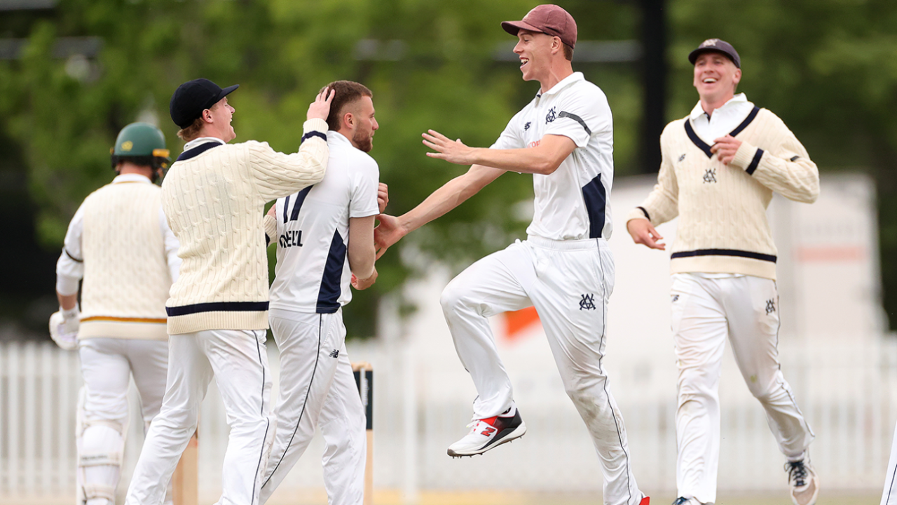 Victoria celebrate one of Fergus O'Neill's wickets, Victoria vs Tasmania, Sheffield Shield, Junction Oval, October 31, 2025