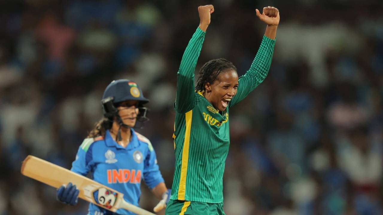 Ayabonga Khaka got the big wicket of Shafali Verma, India vs South Africa, Women's World Cup final, Navi Mumbai, November 2, 2025