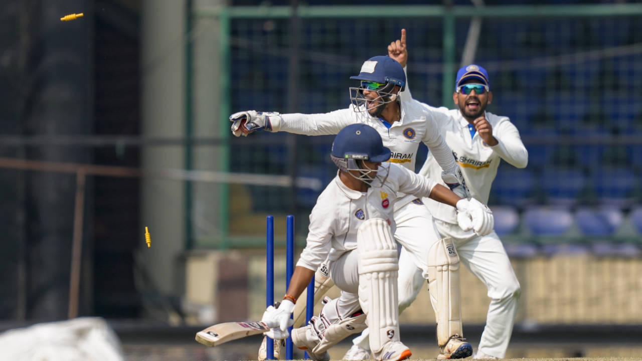Siddhant Addhatrao appeals for a wicket, Delhi vs Puducherry, Ranji Trophy 2025-26, 4th day, Delhi, November 4, 2025