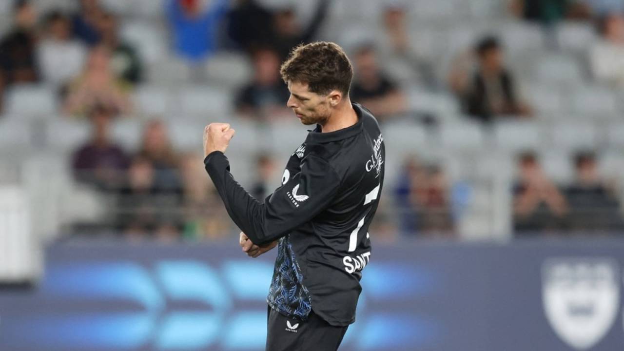 Mitchell Santner picked up three wickets, New Zealand vs West Indies, 2nd T20I, Auckland, November 6, 2025
