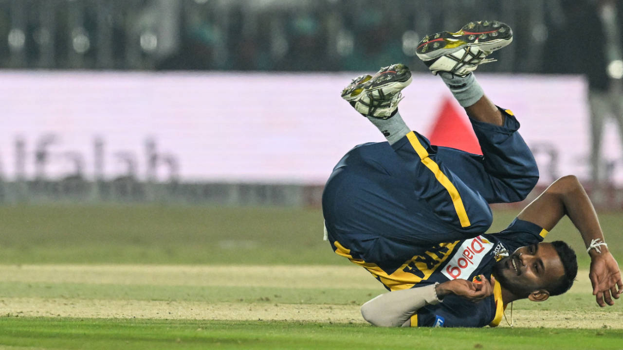 Dushmantha Chameera takes an athletic bump after colliding with Salman Agha, Pakistan vs Sri Lanka, 1st ODI, Rawalpindi, November 11, 2025