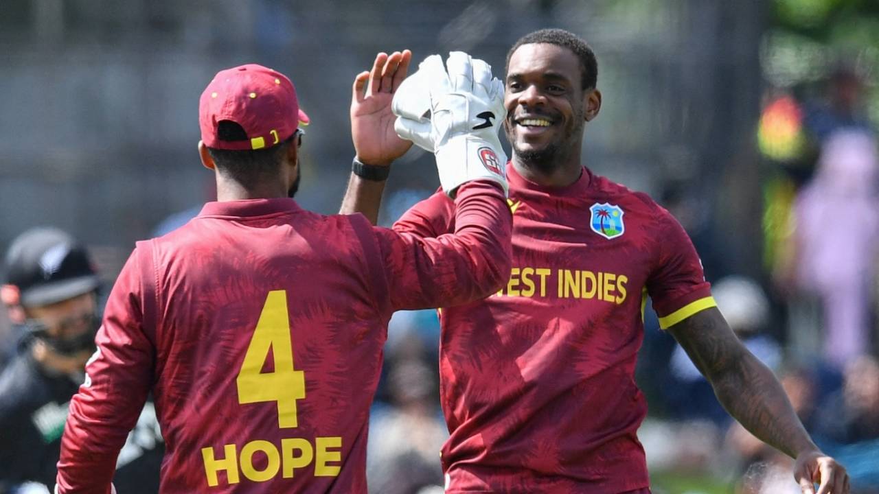 Justin Greaves sent back Devon Conway, New Zealand vs West Indies, 1st ODI, Christchurch, November 16, 2025