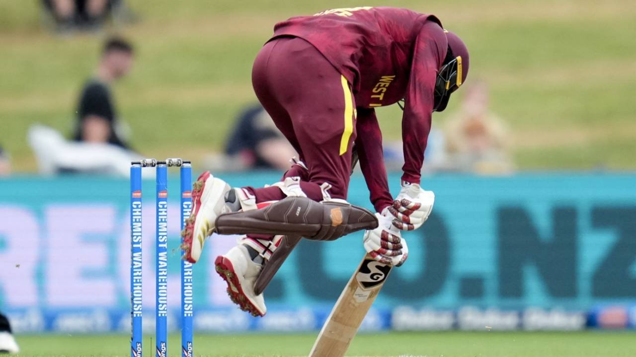 Ackeem Auguste digs one out, New Zealand vs West Indies, 2nd ODI, Napier, November 19, 2025