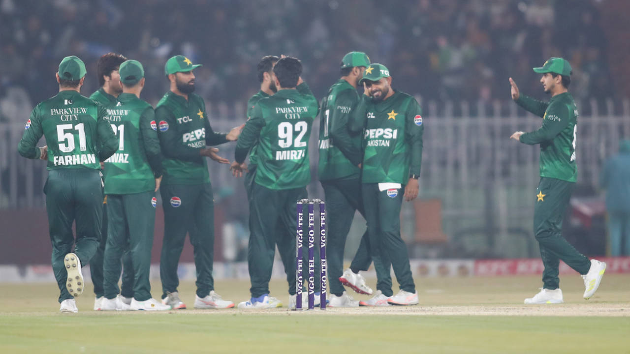 Babar Azam, Fakhar Zaman, and Saim Ayub join their team-mates to celebrate a wicket, Pakistan vs Sri Lanka, 3rd match, T20I tri-series, Rawalpindi, November 22, 2025
