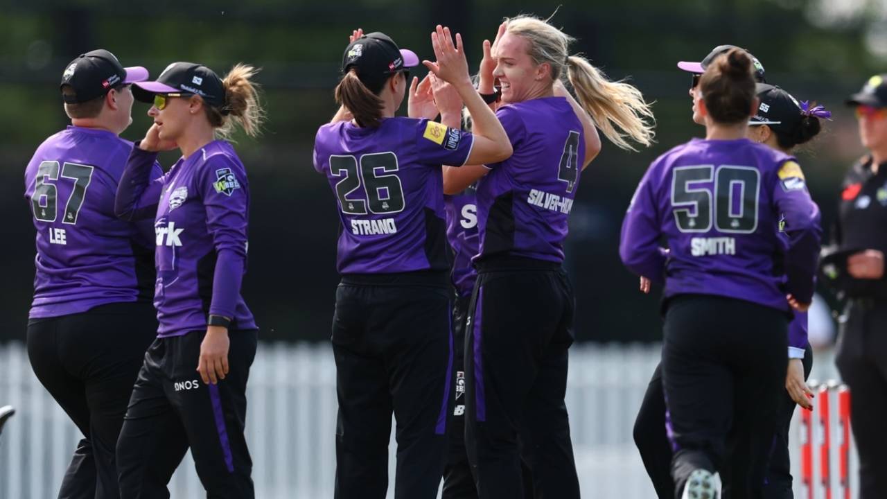 Hayley Silver-Holmes struck early for Hobart Hurricanes, Melbourne Stars vs Hobart Hurricanes, WBBL 2025-26, Melbourne, November 26, 2025