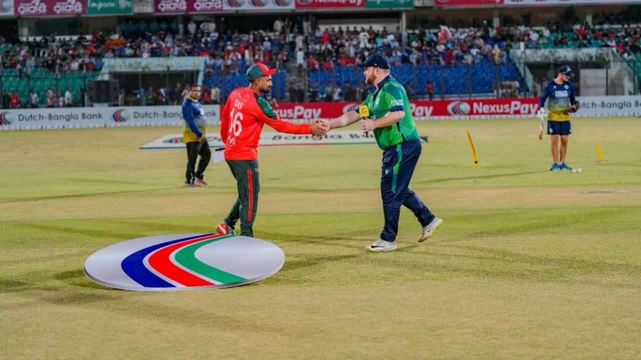 Litton Das shakes hands with Paul Stirling at the toss, Bangladesh vs Ireland, 1st T20I, Chattogram, November 27, 2025