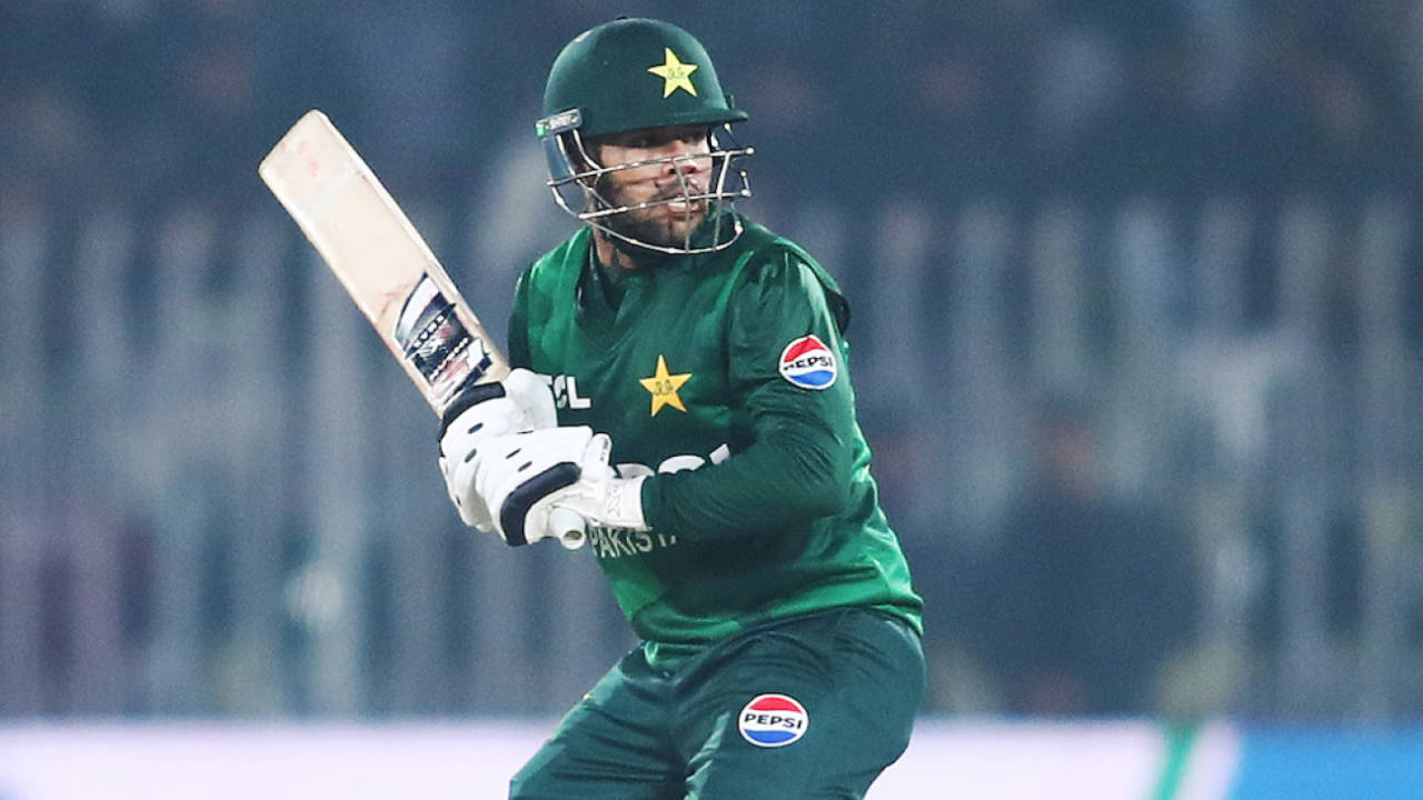 Usman Khan made a handy 33, Pakistan vs Sri Lanka, 6th match, T20I tri-series, Rawalpindi, November 27, 2025