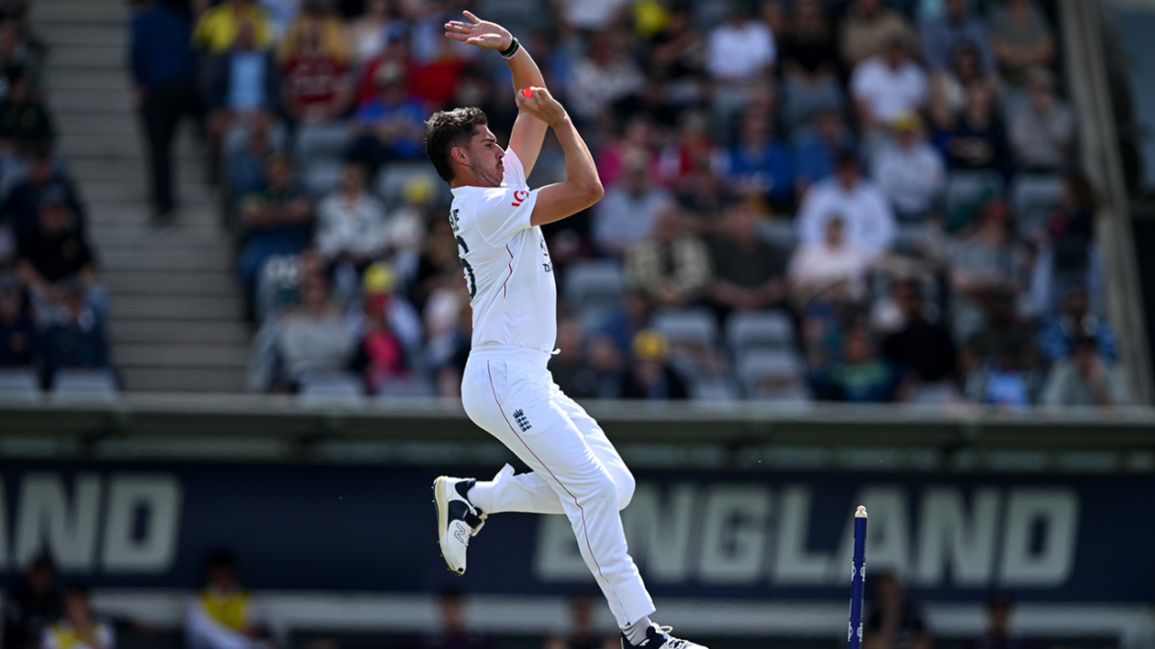 Josh Tongue runs in with the pink ball, Prime Minister's XI vs England XI, Canberra, November 29, 2025