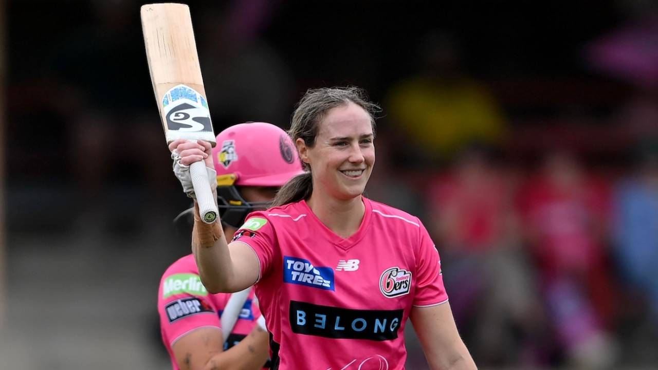 Ellyse Perry scored a 71-ball 111, Adelaide Strikers vs Sydney Sixers, WBBL, Sydney, December 7, 2025