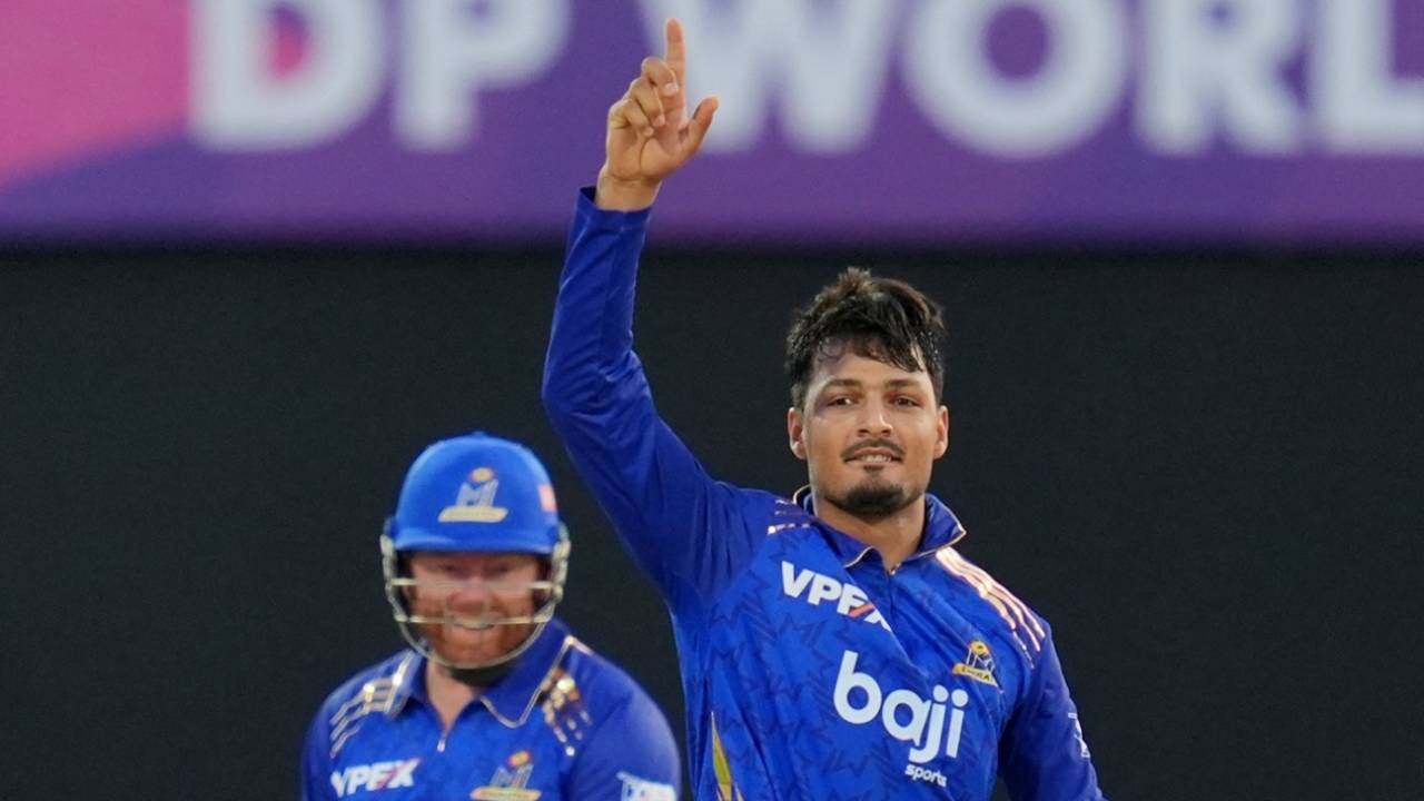 AM Ghazanfar was among the wickets for MI Emirates, Sharjah Warriorz vs MI Emirates, ILT20 2025-26, Sharjah, December 7, 2025