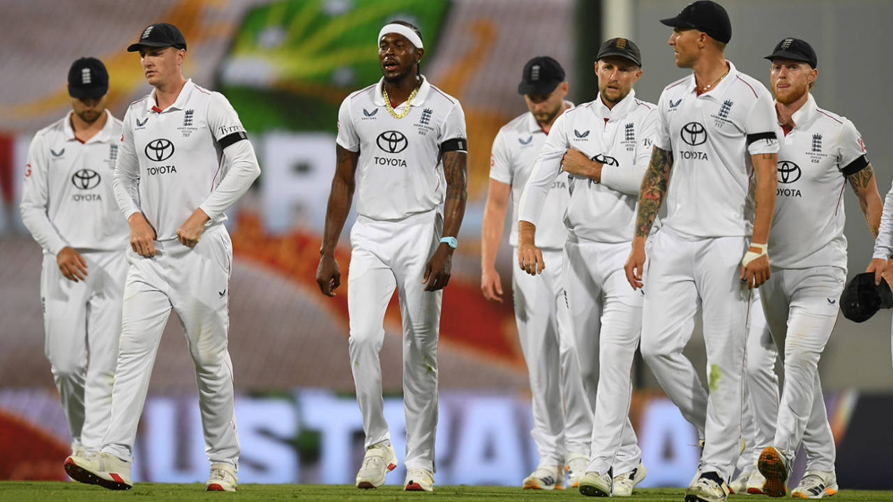 England's players walk off at the Gabba, Australia vs England, 2nd Test, Brisbane, 4th day, December 7, 2025
