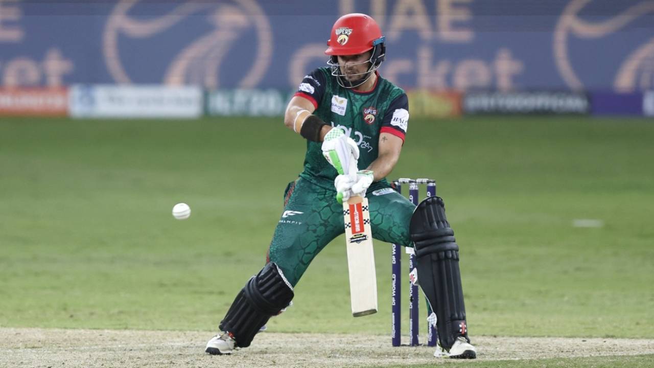 Max Holden gets innovative, Desert Vipers vs Gulf Giants, Dubai, ILT20, December 12, 2025