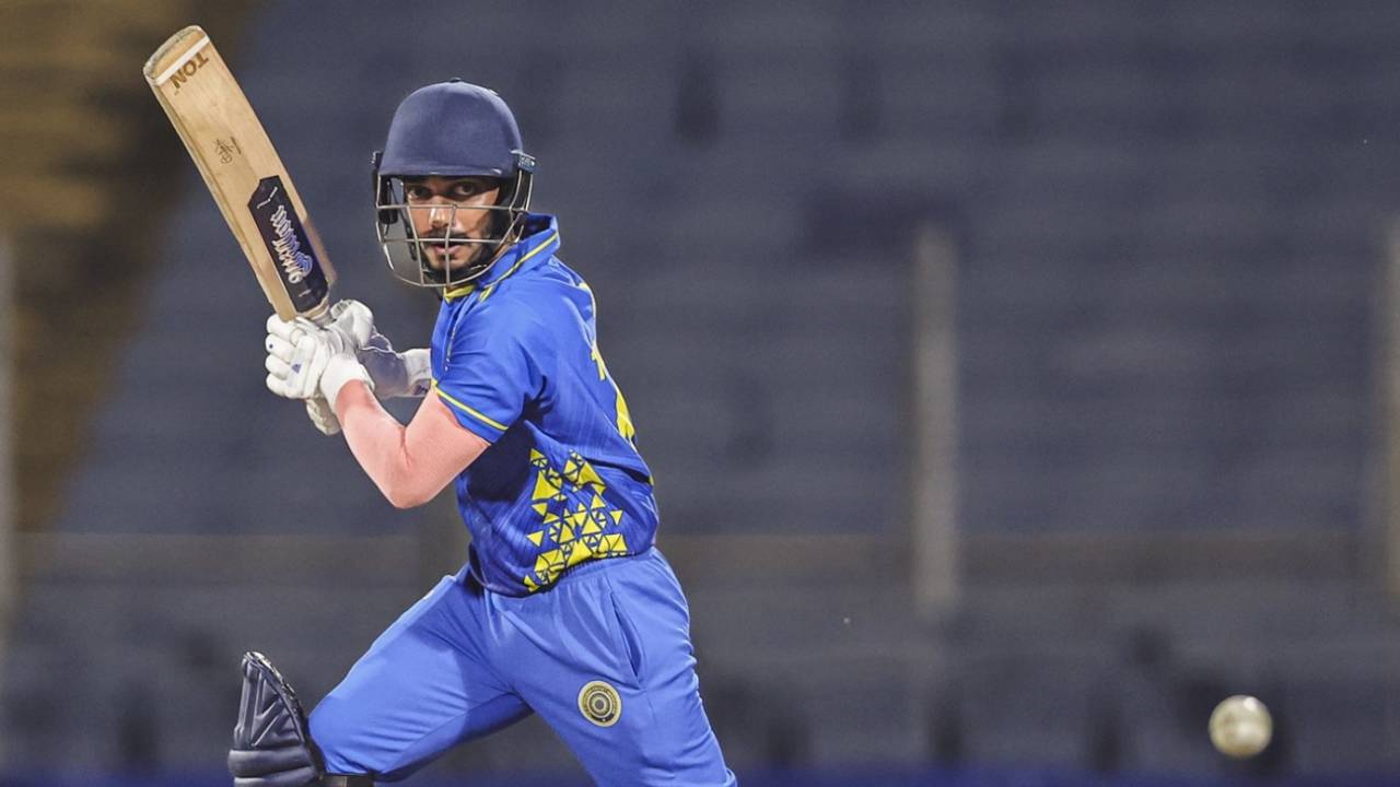 Tanmay Agarwal slices one away, Hyderabad vs Mumbai, Syed Mushtaq Ali Trophy 2025-26, Pune, December 12, 2025