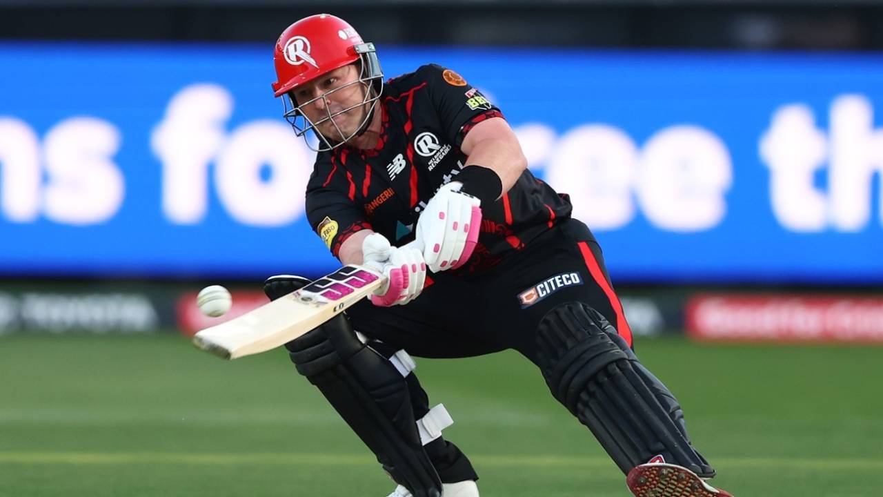 Tim Seifert scoops on his way to a hundred, Melbourne Renegades vs  Brisbane Heat, Geelong, BBL, December 15, 2025