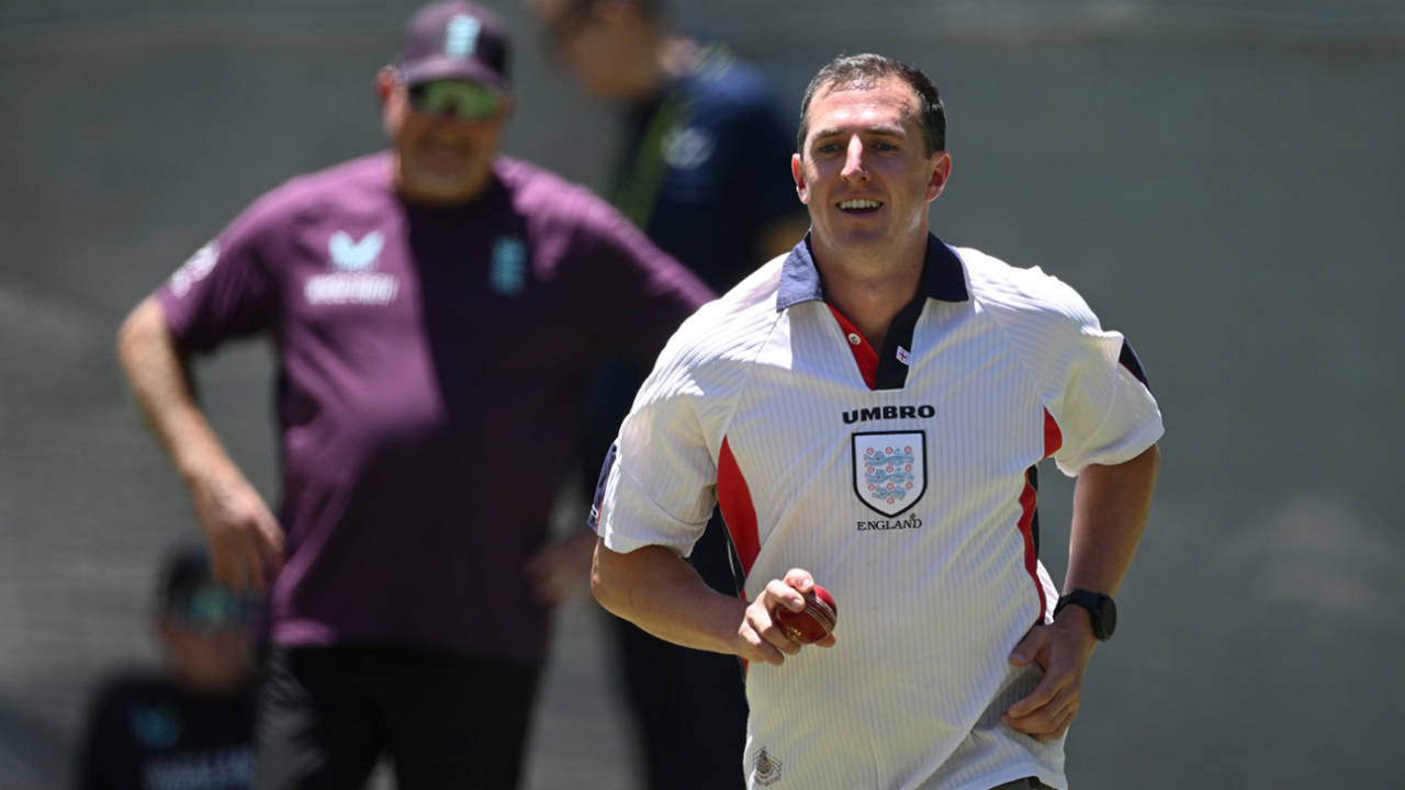 Dan Worrall bowled at England training wearing an England football shirt, Adelaide, December 16, 2025