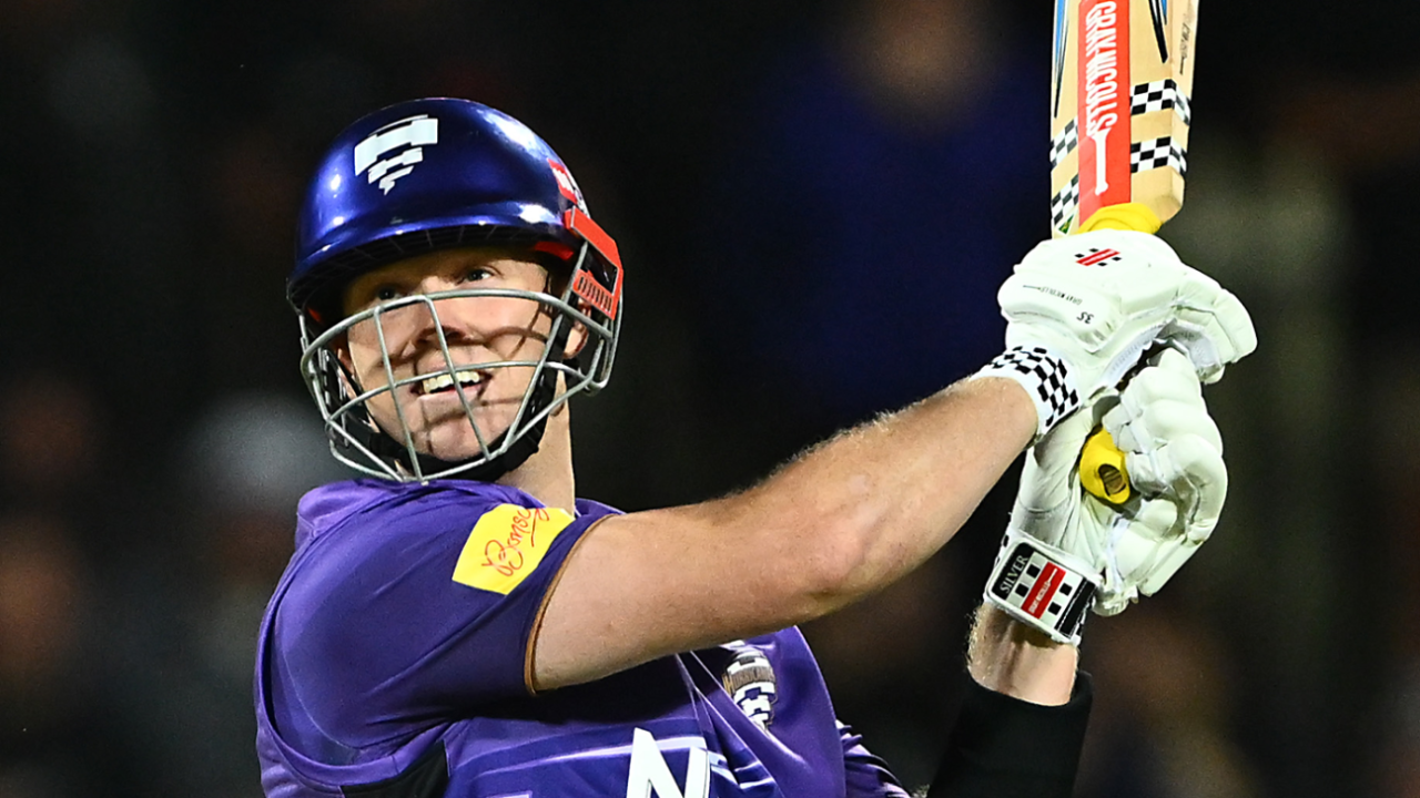 Mitchell Owen gave Hurricanes a flying start, Hobart Hurricanes vs Sydney Thunder, BBL, Hobart, December 16, 2025
