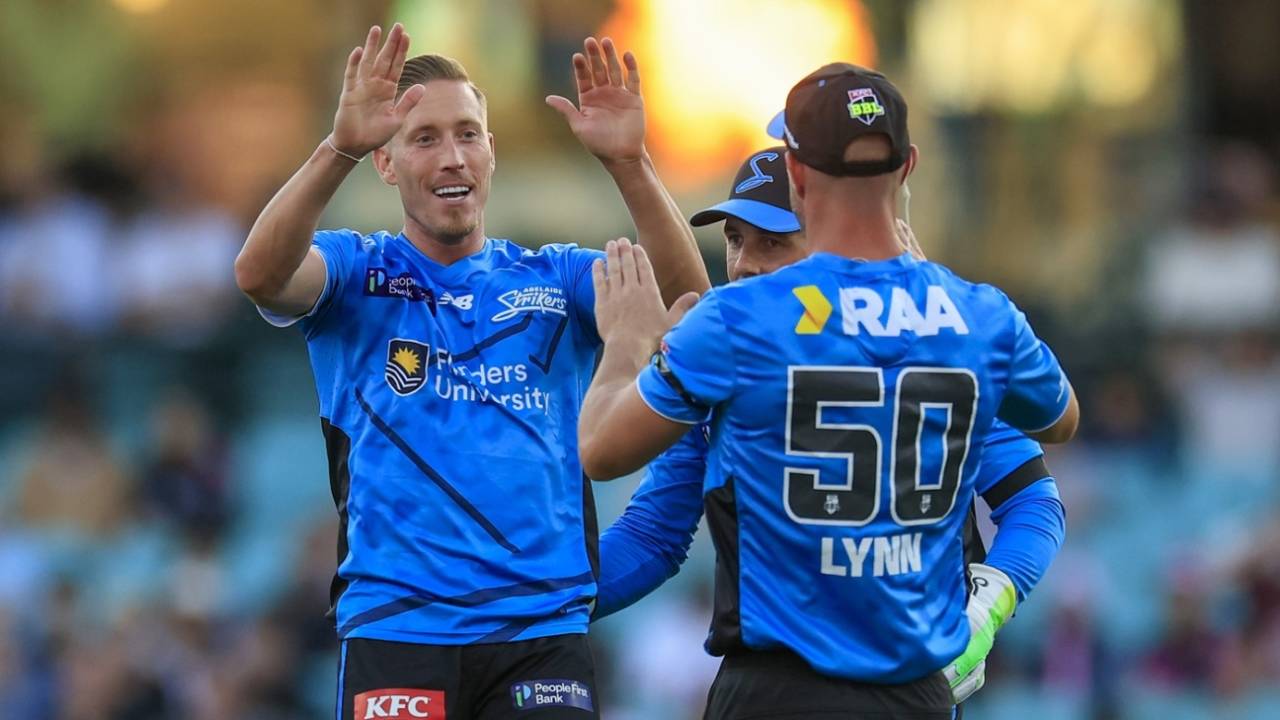 Luke Wood starred with three wickets against Sydney Sixers, Sydney Sixers vs Adelaide Strikers, BBL, Sydney, December 17, 2025