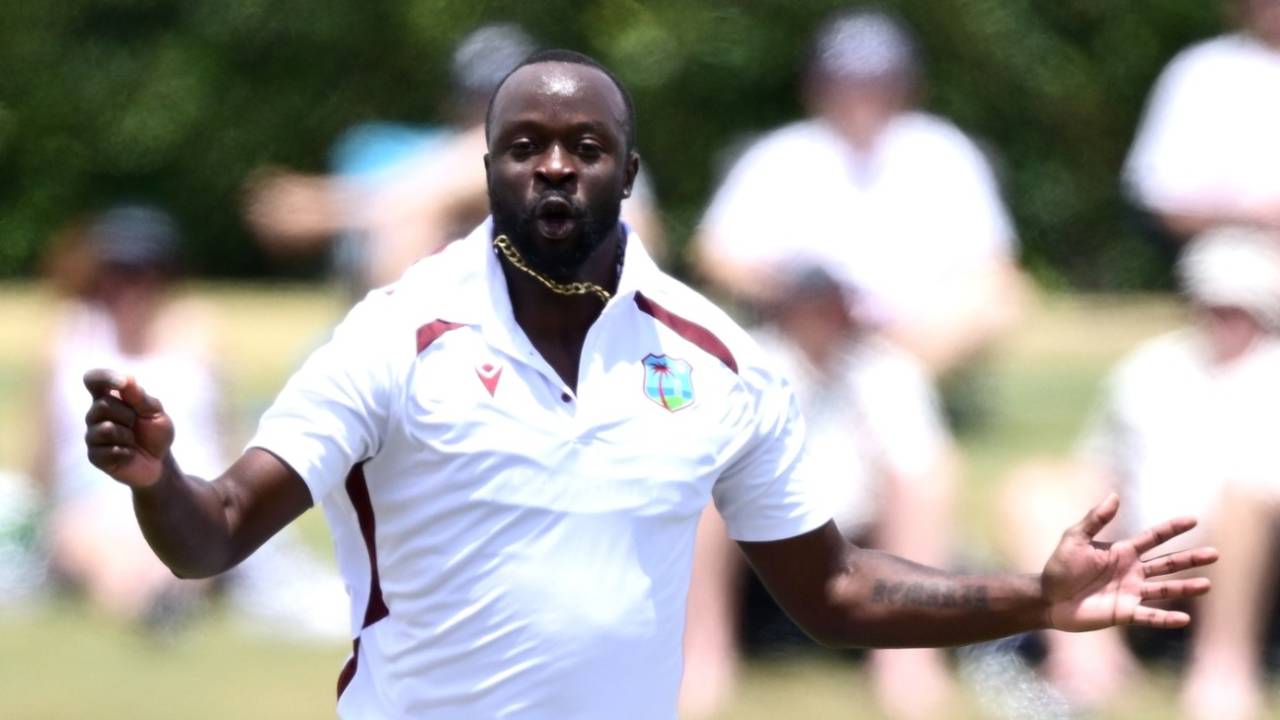 Justin Greaves reacts to a close call, New Zealand vs West Indies, 3rd Test, Mount Maunganui, 1st day, December 18, 2025