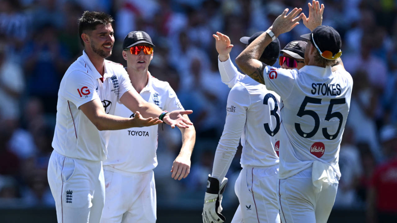 Josh Tongue picked up Josh Inglis again, Australia vs England, 3rd Test, Adelaide, 4th day, December 20, 2025