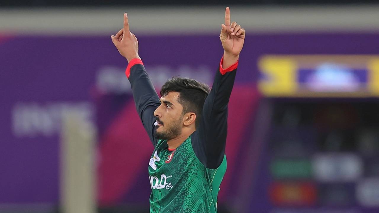 Khuzaima Tanveer was among the wickets for Desert Vipers, Desert Vipers vs Sharjah Warriorz, ILT20 2025-26, Dubai, December 20, 2025