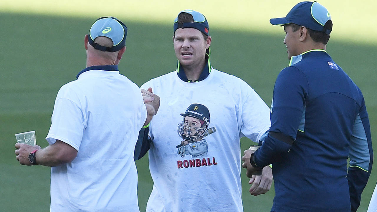 Steven Smith sports a "Ronball" t-shirt, Australia vs England, 3rd Test, Adelaide, 5th day, December 21, 2025