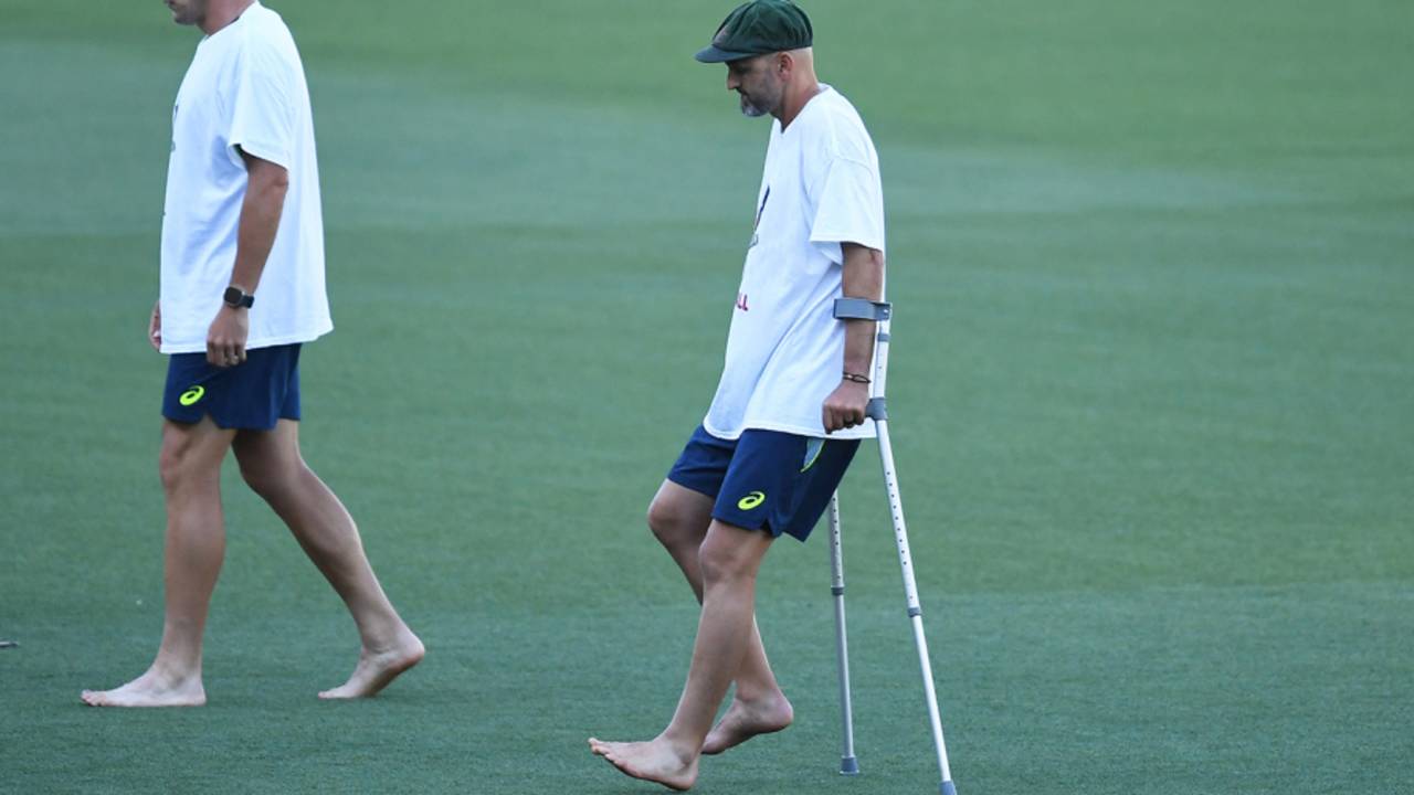 Nathan Lyon required crutches after injuring himself on day five, Australia vs England, 3rd Test, Adelaide, 5th day, December 21, 2025