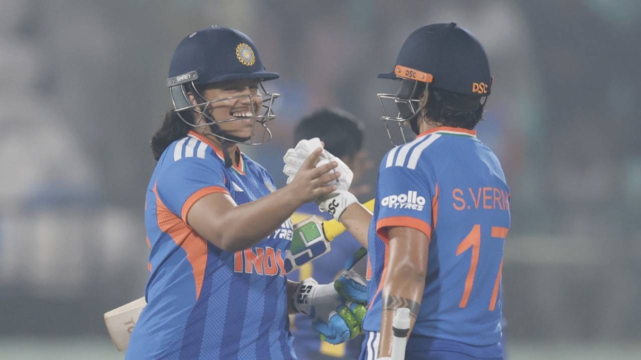 India took just 11.5 overs to overhaul Sri Lanka's 129-run target, India vs Sri Lanka, 2nd Women's T20I, Visakhapatnam, December 23, 2025