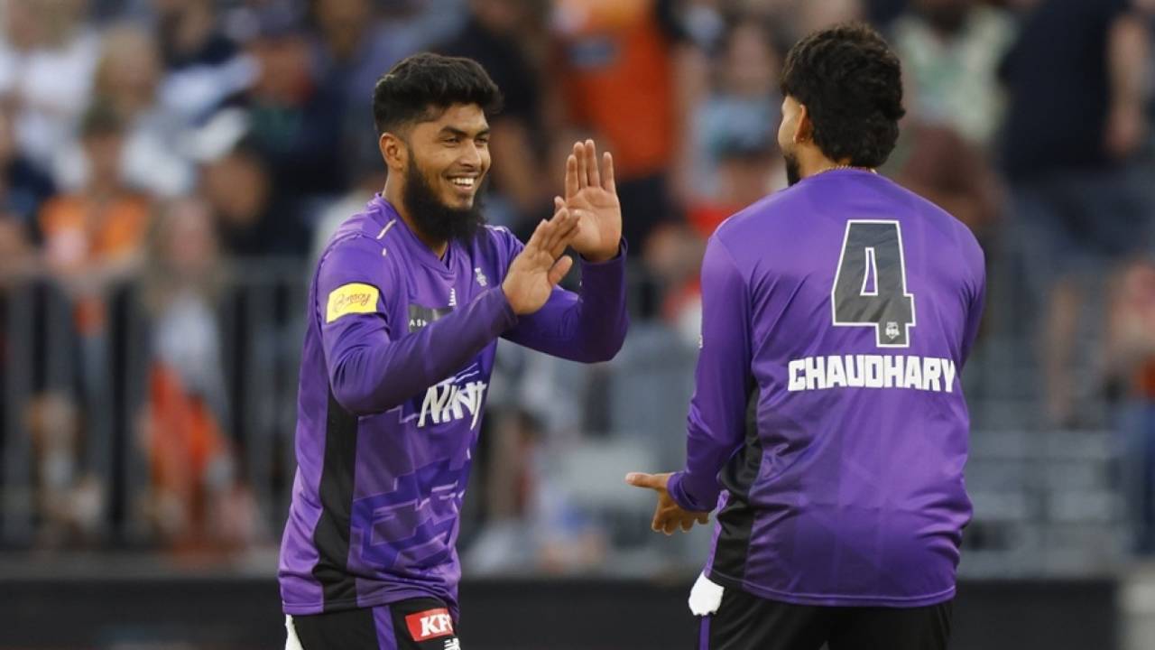 Rishad Hossain dismissed Cooper Connolly and Aaron Hardie, Perth Scorchers vs Hobart Hurricanes, BBL 2025-26, Perth, December 26, 2025