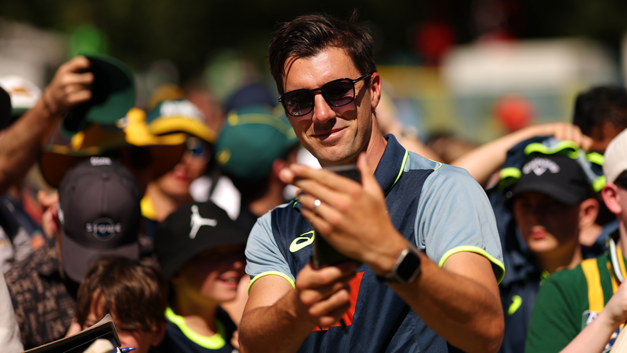 Pat Cummins poses for a selfie, Melbourne, December 28, 2025