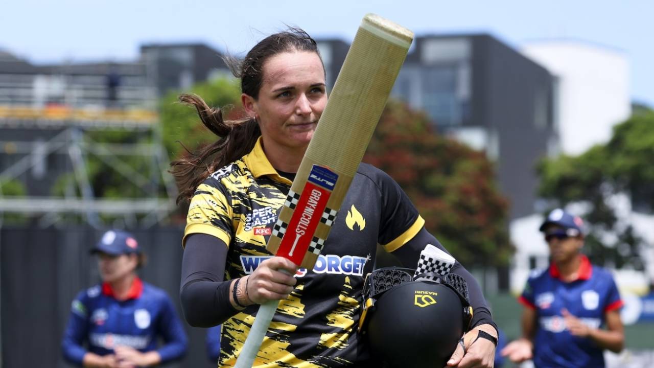 Amelia Kerr's unbeaten century set up Wellington's win, Wellington vs Auckland, Women's Super Smash 2025-26, December 29, 2025
