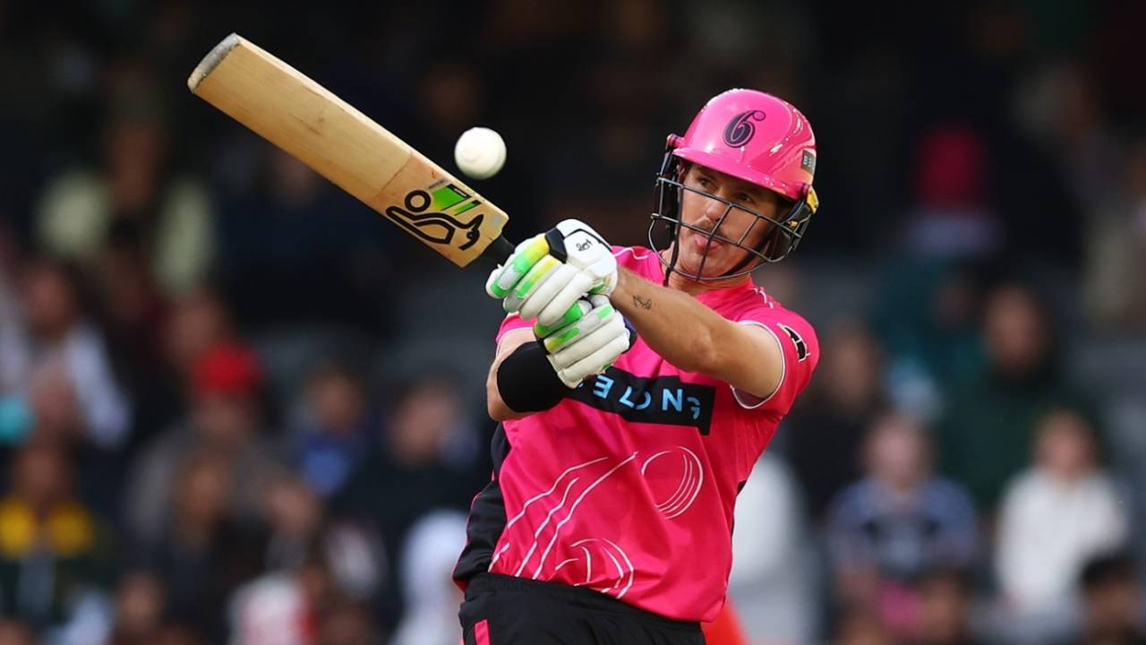 Daniel Hughes swings the ball away, Melbourne Renegades vs Sydney Sixers, WBBL, Melbourne, January 1, 2026