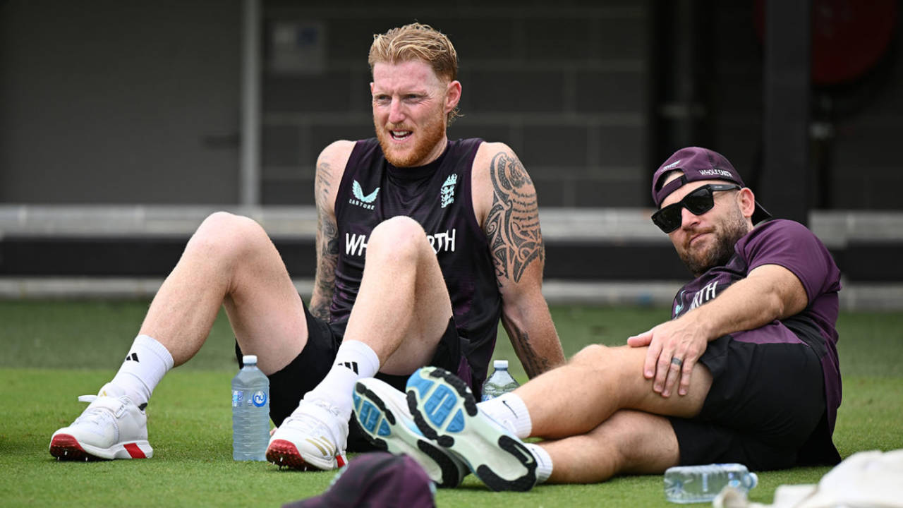 Ben Stokes speaks with Brendon McCullum during training at the SCG, Australia vs England, 5th Test, Sydney, January 2, 2026
