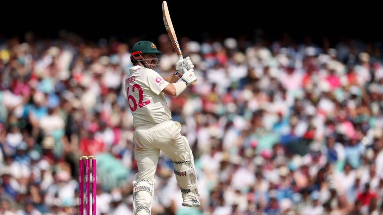 Travis Head flays a pull shot, Australia vs England, 5th Test, Sydney, January 5, 2025