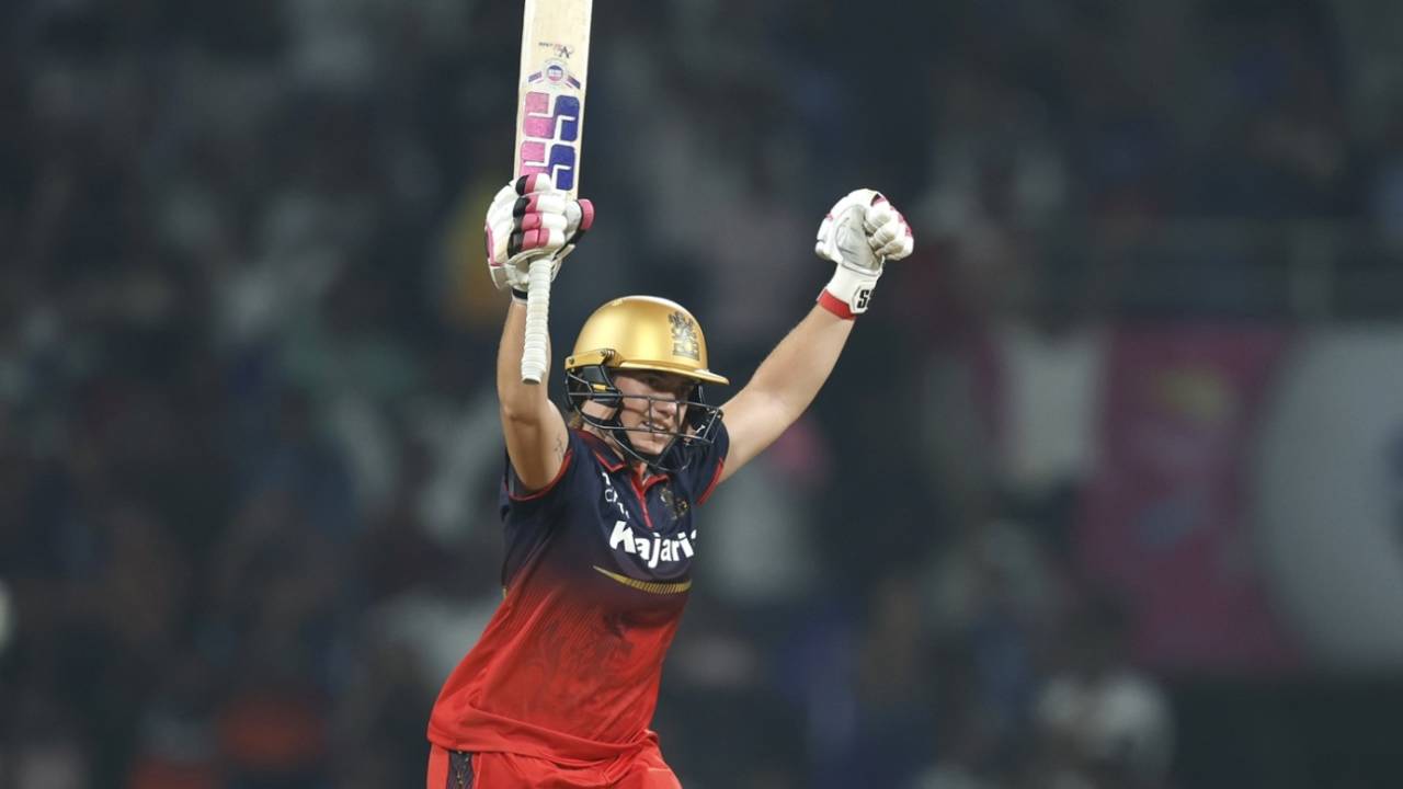 Nadine de Klerk celebrates a last-ball thriller, Mumbai Indians vs Royal Challengers Bengaluru, WPL, Navi Mumbai, January 9, 2026