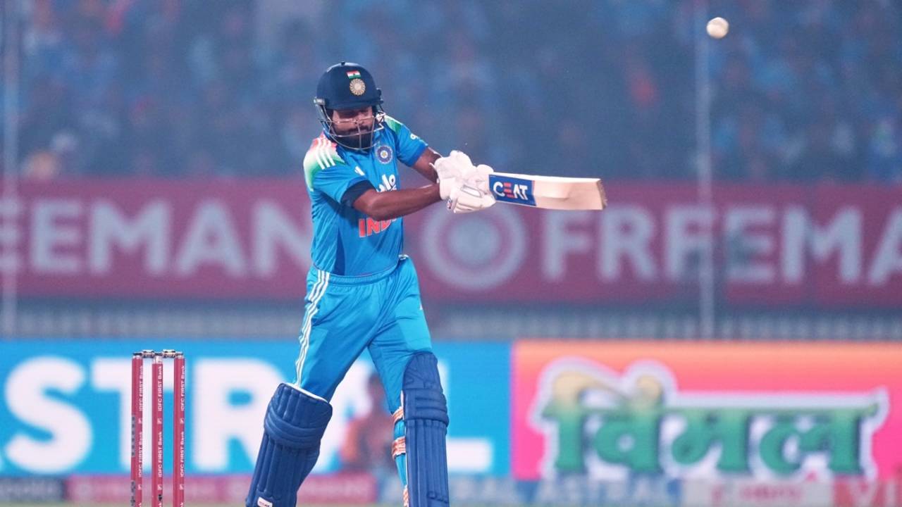 Shreyas Iyer shapes to heave the ball over the leg side, India vs New Zealand, 1st ODI, Vadodara, January 11, 2026