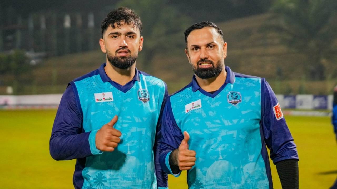 Mohammad Nabi with his son Hassan Eisakhil, Noakhali Express vs Dhaka Capitals, BPL, Sylhet, January 11, 2026