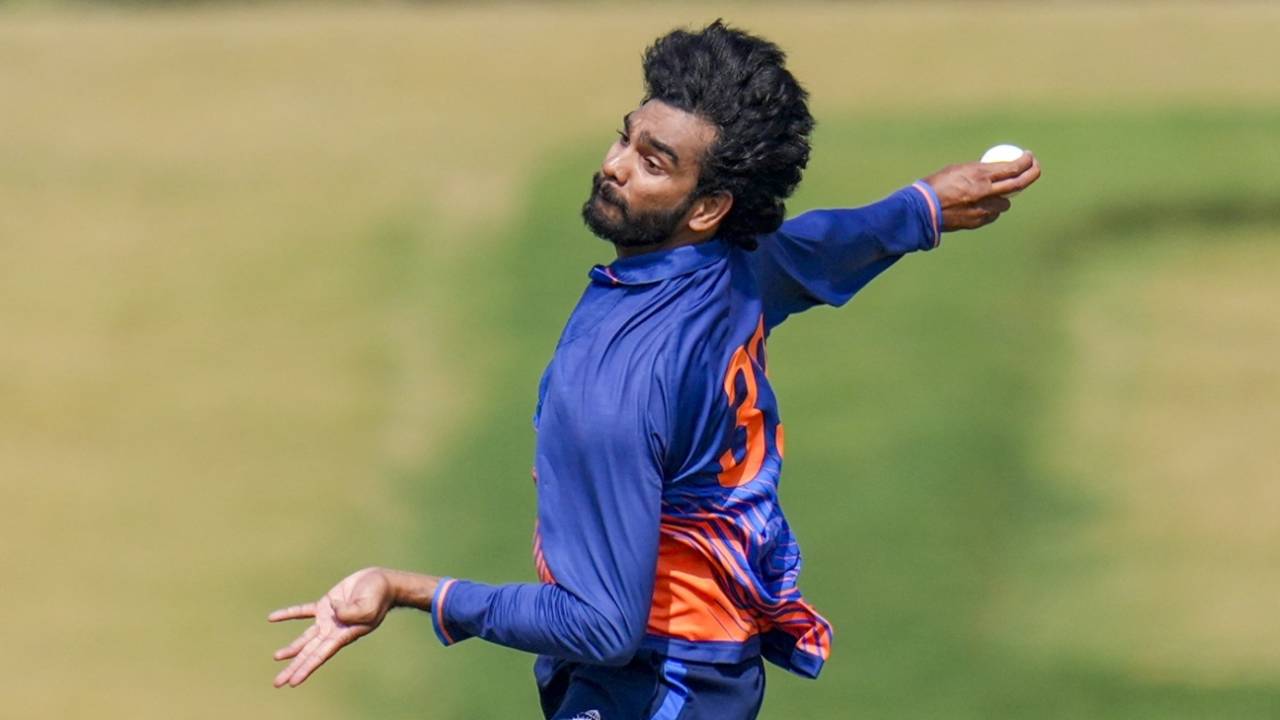 Venkatesh Iyer bowls, Madhya Pradesh vs Punjab, Vijay Hazare Trophy 2025-26, Bengaluru, January 13, 2026