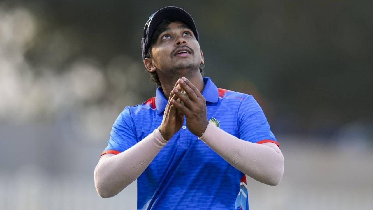 Darshan Nalkande looks skywards after his five-wicket haul, Karnataka vs Vidarbha, Vijay Hazare Trophy, 1st semi-final, Bengaluru, January 15, 2026